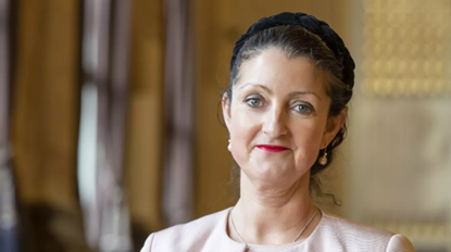 英国皇家城市规划学会特许会员、英国土木工程师学会资深会员Victoria Hills博士目前担任英国皇家城市规划学会（RTPI）首席执行官，将于今年晚些时候就任新职。