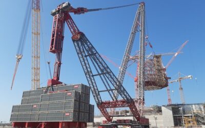 阿布扎比博物馆：巨型起重机就位吊装翼形塔楼